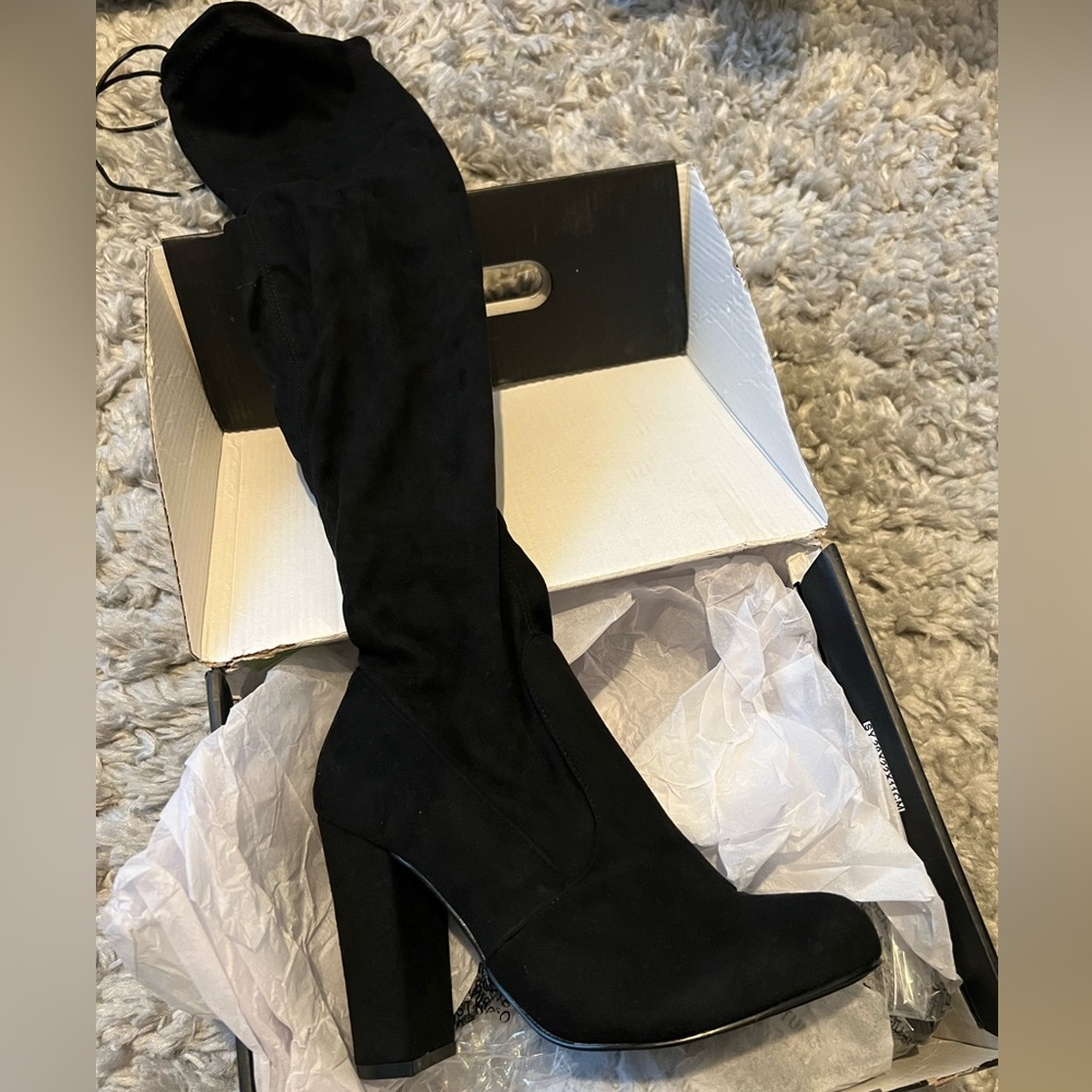 Fashion Nova Boots 7.5